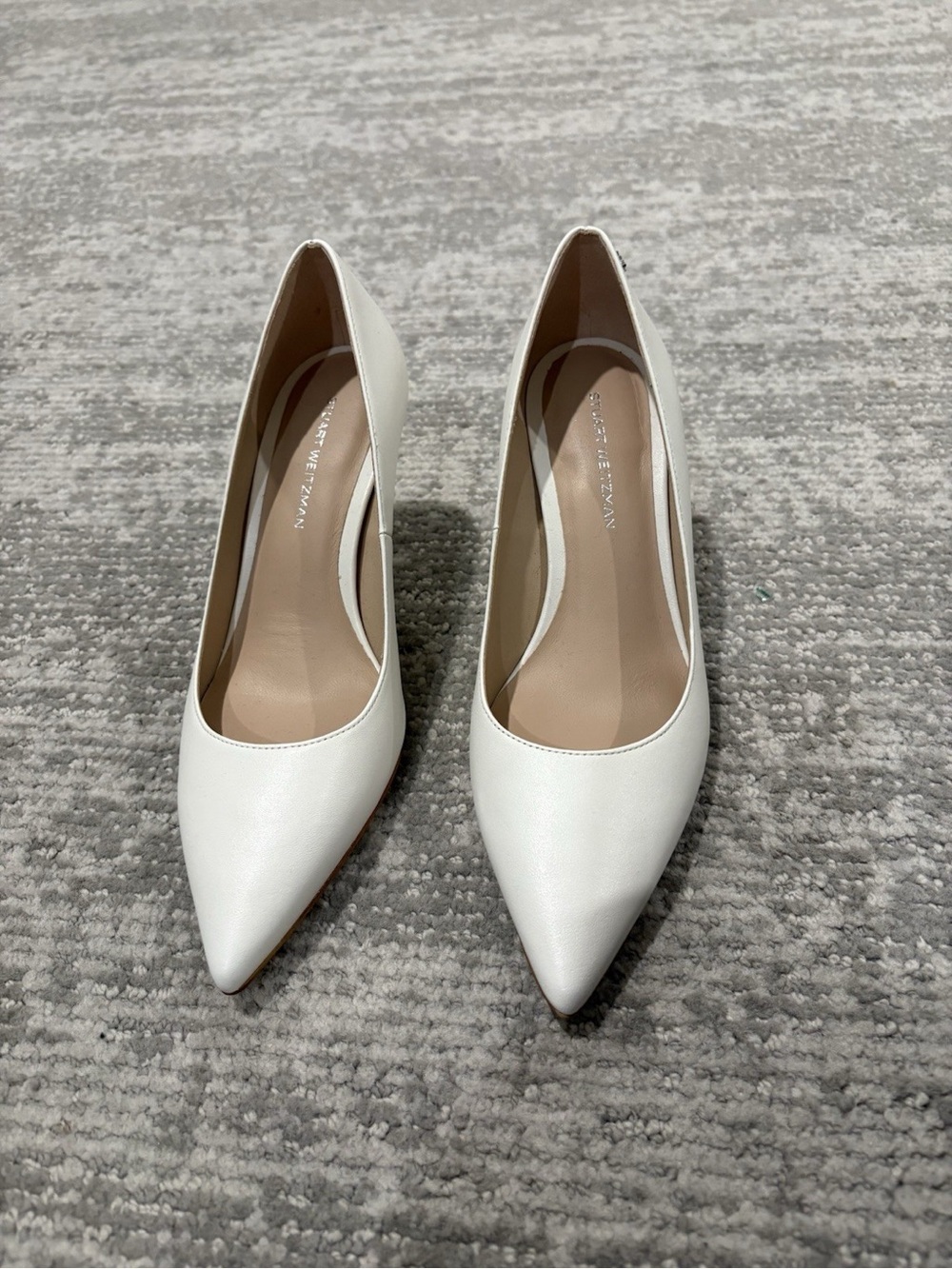 Stuart Weitzman Women’s Jones Pump 75 Cream Leather